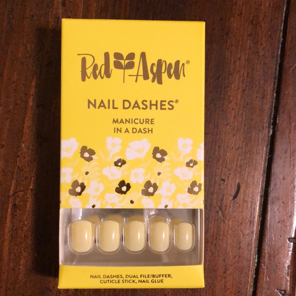 Red Aspen Nail Dashes in Sunny-side-up